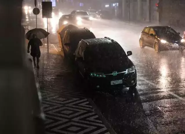 Frente fria traz chuva e fim das temperaturas extremas no RS a partir do próximo domingo