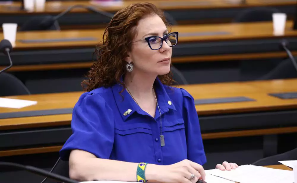 Deputada federal Carla Zambelli é condenada a 10 anos de prisão por invasão de sistemas do Conselho Nacional de Justiça