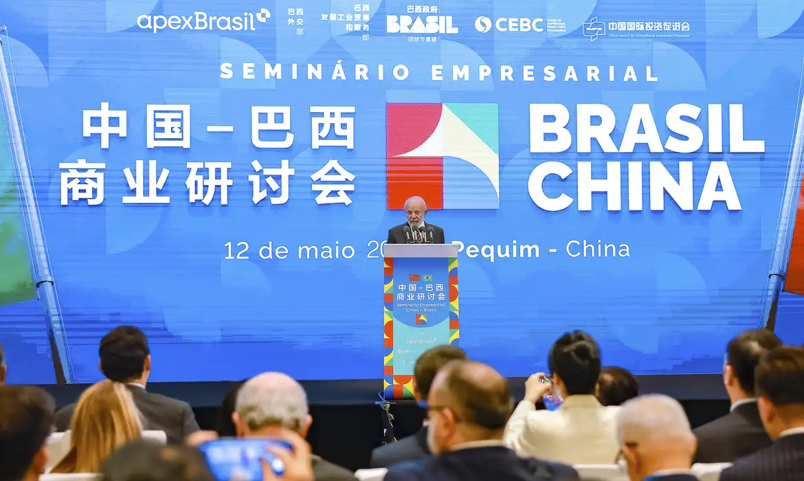 China ampliará em US$ 27 bilhões de investimentos no Brasil, anuncia Lula