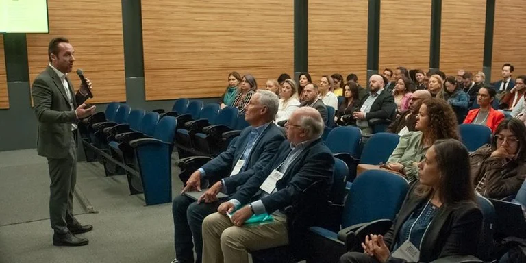 Sinapro-RS discute em Porto Alegre mudanças em editais para agências de publicidade