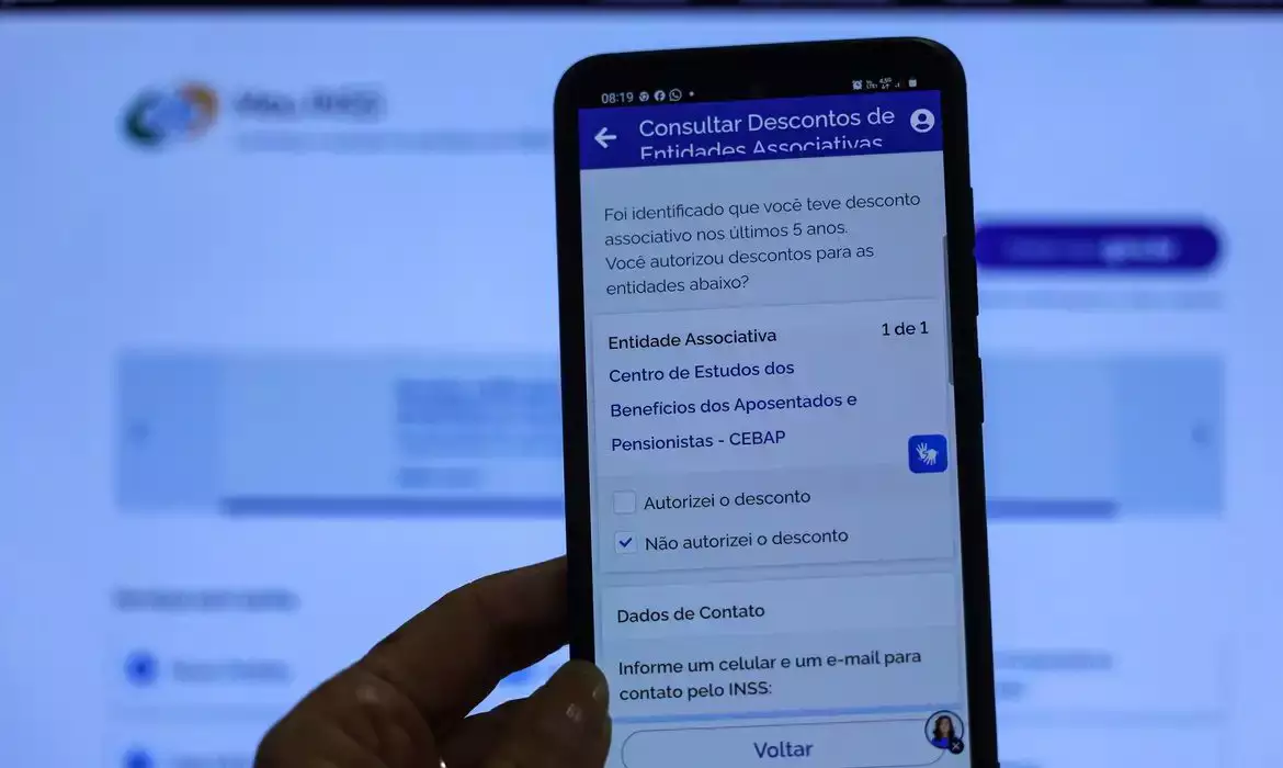 INSS começa a devolver aos aposentados e pensionistas descontos irregulares nos benefícios