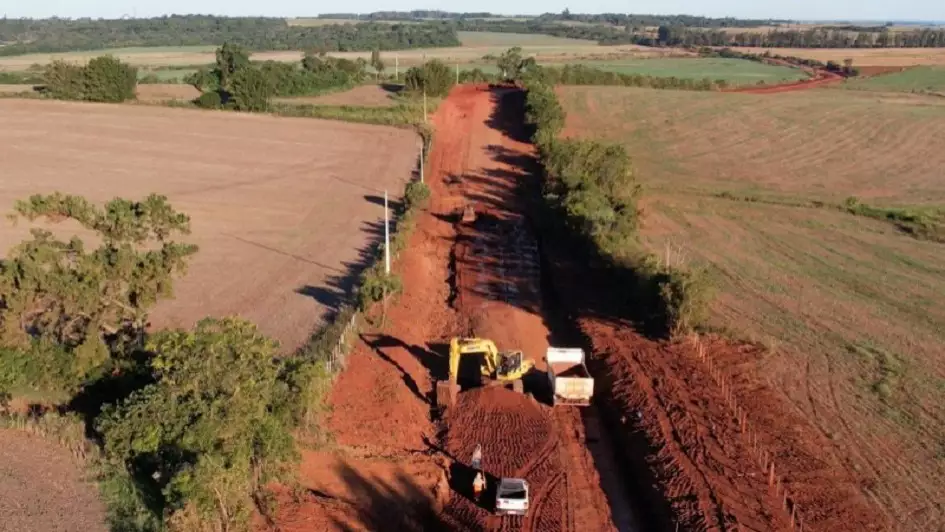 Obras do acesso asfáltico a Garruchos beneficiam agricultura no Noroeste do Rio Grande do Sul